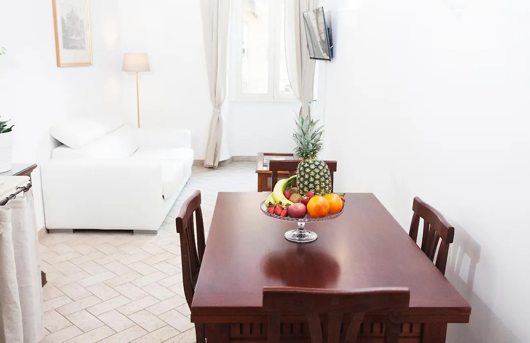 Tritone 91 Apartments-1
